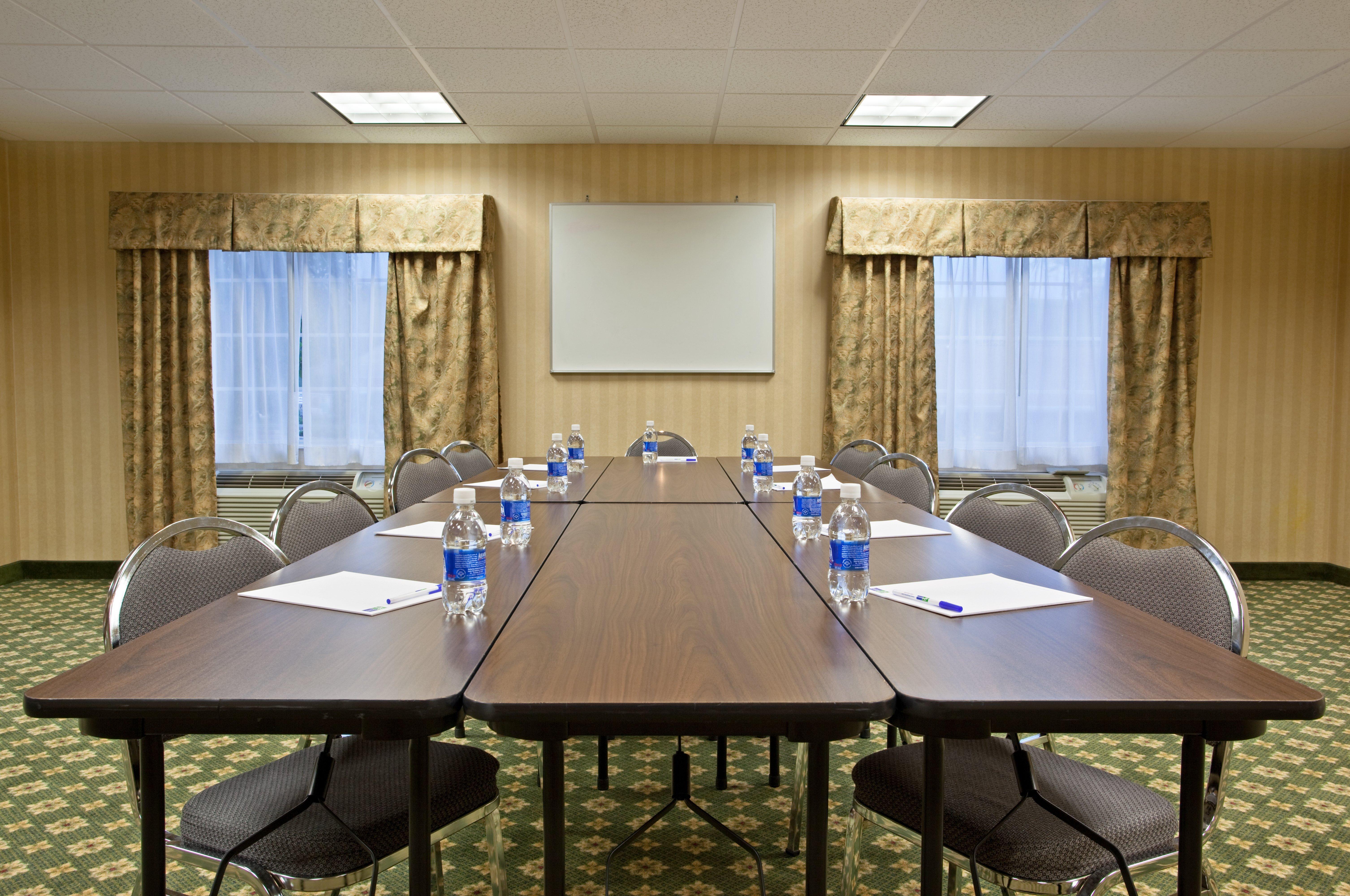 Holiday Inn Express Mount Pleasant- Scottdale By Ihg Dış mekan fotoğraf
