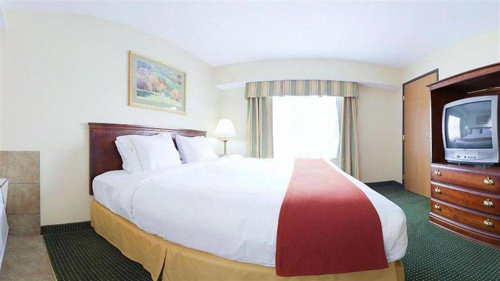 Holiday Inn Express Mount Pleasant- Scottdale, An Ihg Hotel Dış mekan fotoğraf