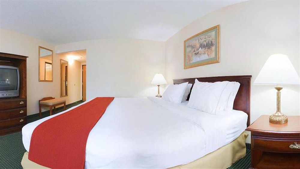 Holiday Inn Express Mount Pleasant- Scottdale By Ihg Dış mekan fotoğraf